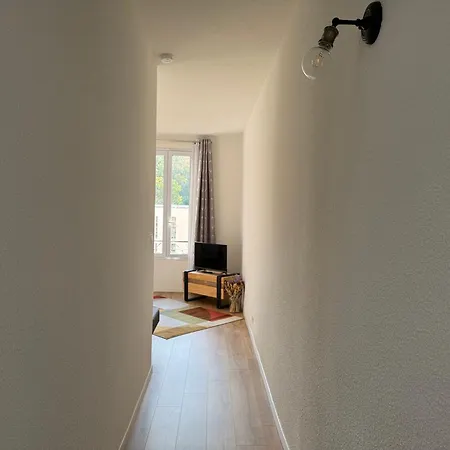 Le Madargue Idealement Place Apartment Châtel-Guyon
